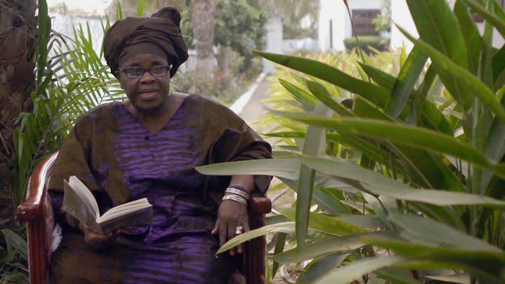 La escritora ghanesa Ama Ata Aidoo